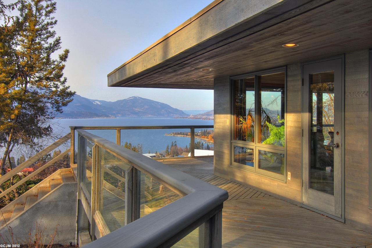 Summerhill Estate House Acomodação com café da manhã Kelowna Exterior foto