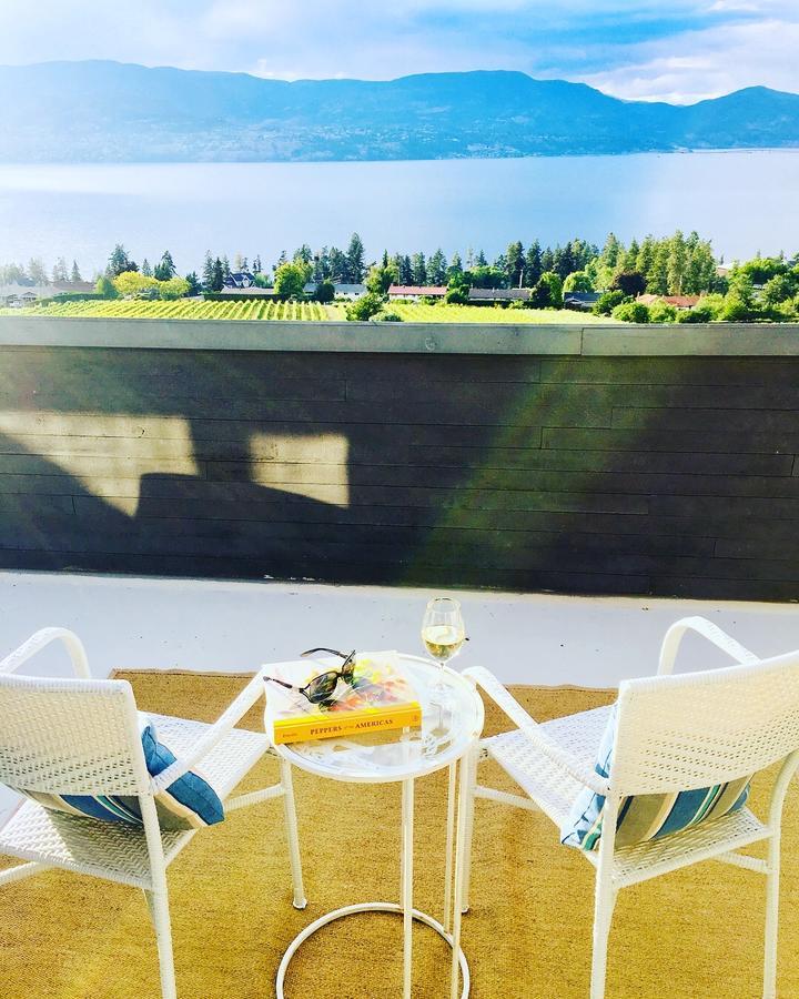 Summerhill Estate House Acomodação com café da manhã Kelowna Exterior foto